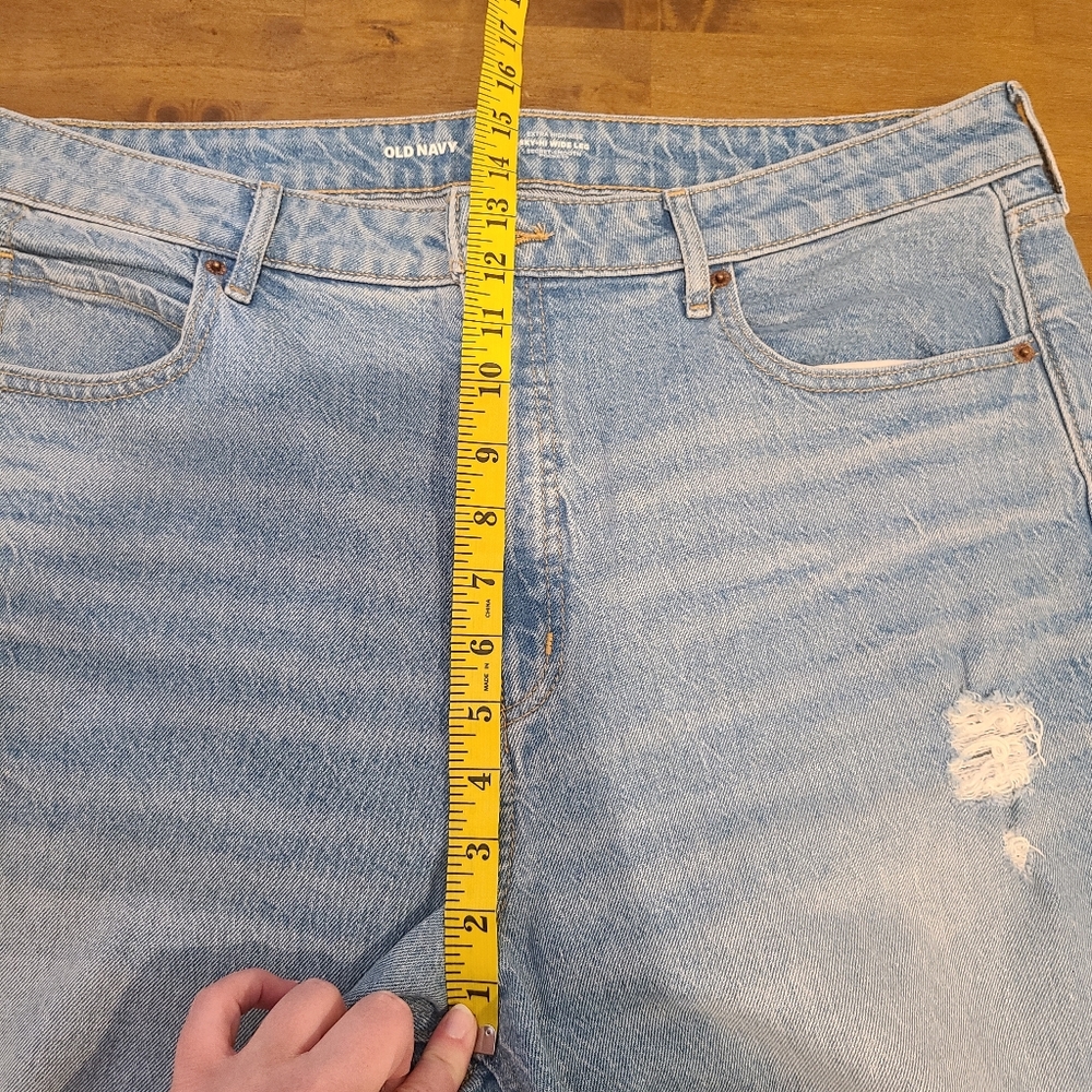 Old Navy Sky High Wide Leg Distressed Jeans - Picture 7 of 8